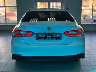 2020 Toyota Camry VIII (XV70), белый, 2749000 рублей, вид 4