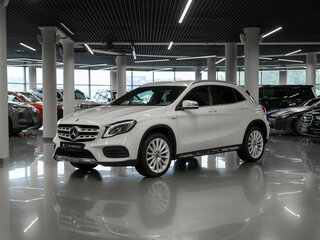 2017 Mercedes-Benz GLA 250 I (X156) Рестайлинг, белый, 2350000 рублей, вид 1