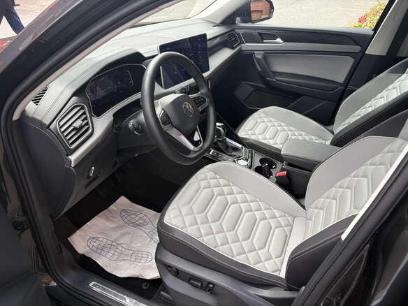 2023 Volkswagen Tayron I Рестайлинг, чёрный, 2600000 рублей - вид 10