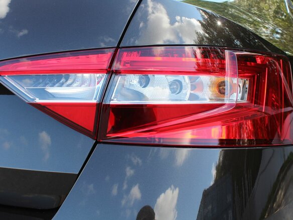 2021 Skoda Superb III Рестайлинг, коричневый - вид 20