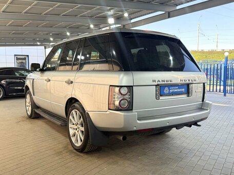 2010 Land Rover Range Rover Supercharged III Рестайлинг 2, серебристый, 1599000 рублей, вид 3