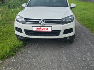 2011 Volkswagen Touareg II, белый, 2300000 рублей, вид 1