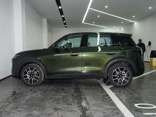 2026 Leapmotor A10 53 kWh, зелёный, 2295000 рублей, вид 3