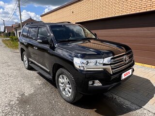 2015 Toyota Land Cruiser 200 Series Рестайлинг 2, чёрный, 6200000 рублей, вид 1