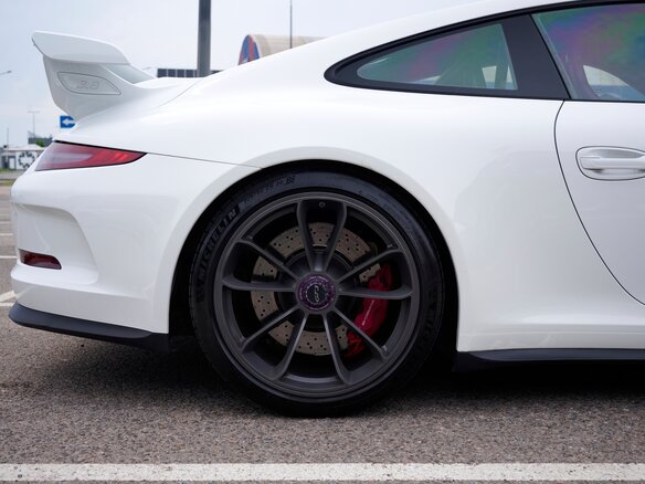 2015 Porsche 911 GT3 991, белый, 10700000 рублей - вид 12