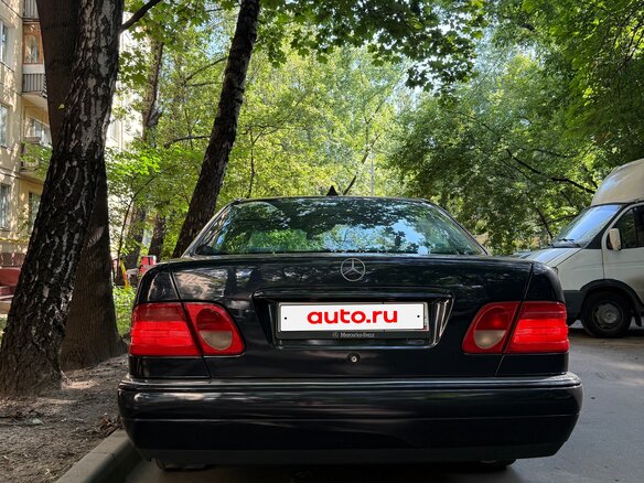 1998 Mercedes-Benz E-Класс 240 II (W210, S210), чёрный, 515000 рублей - вид 11