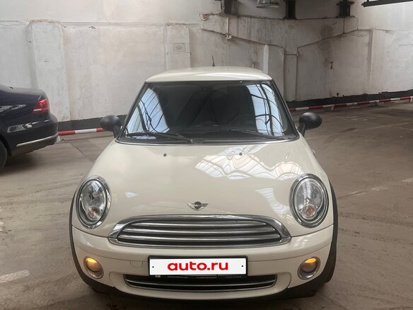 2009 Mini Hatch One II (R56), белый, 690000 рублей - вид 1