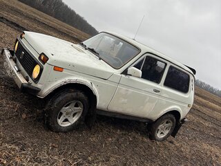 1997 Lada (ВАЗ) 2121 (4x4) I Рестайлинг, белый, 157000 рублей, вид 4