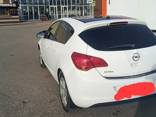 2011 Opel Astra J, белый, 600000 рублей, вид 2