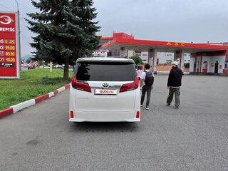2019 Toyota Alphard III Рестайлинг, белый, 4100000 рублей, вид 5