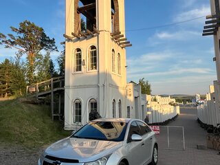 2011 Chevrolet Cruze I, серебристый, 700000 рублей, вид 1