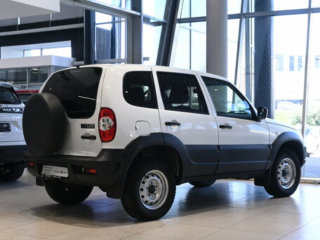 2019 Chevrolet Niva I Рестайлинг, белый, 699000 рублей, вид 5