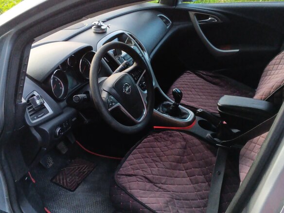 2011 Opel Astra J, серый, 420000 рублей - вид 4