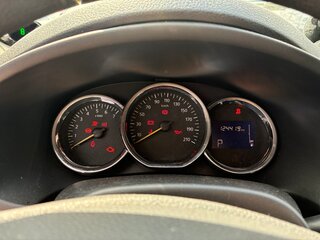 2016 Renault Logan II, белый, 725000 рублей, вид 2