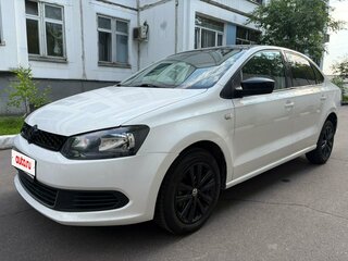 2013 Volkswagen Polo V, белый, 700000 рублей, вид 1