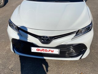 2019 Toyota Camry VIII (XV70), белый, 2700000 рублей, вид 1