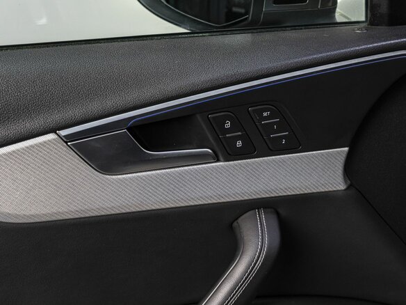 2019 Audi A4 40 TDI V (B9) Рестайлинг, серый, 3299000 рублей - вид 11