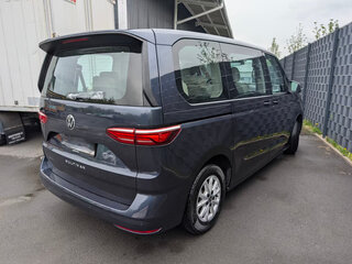2022 Volkswagen Multivan T7, синий, 3746483 рублей, вид 4