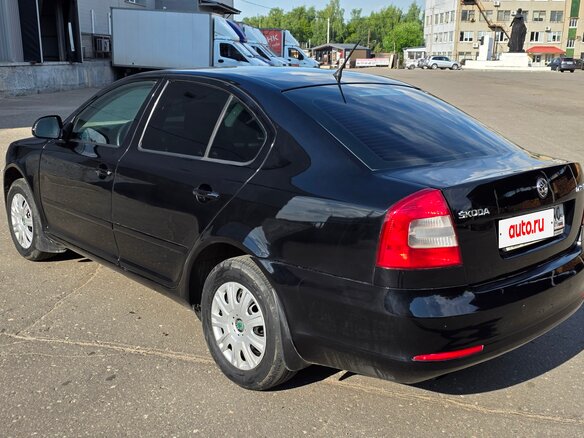 2013 Skoda Octavia II (A5) Рестайлинг, чёрный - вид 5