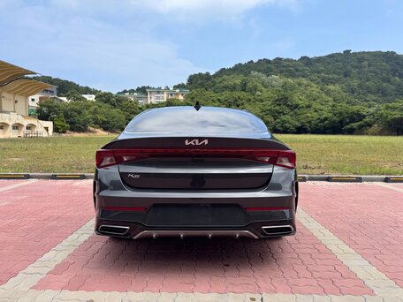 2022 Kia K5 III, чёрный, 2120000 рублей, вид 4