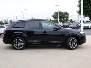 2026 Audi Q7 45 TFSI II (4M) Рестайлинг 2, чёрный, 8612139 рублей, вид 5