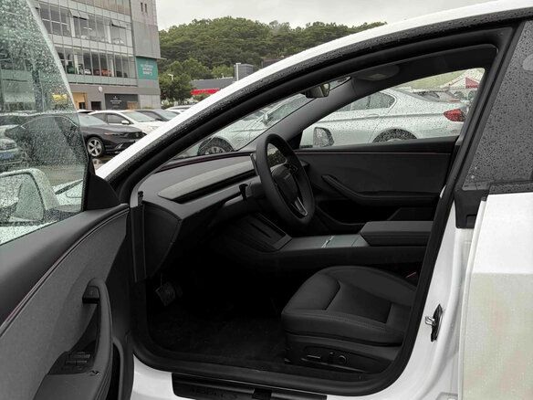 2025 Tesla Model 3 I Рестайлинг, белый, 4980000 рублей - вид 13