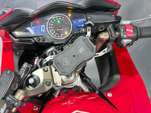 2015 Honda VFR 800, красный, 730000 рублей - вид 3