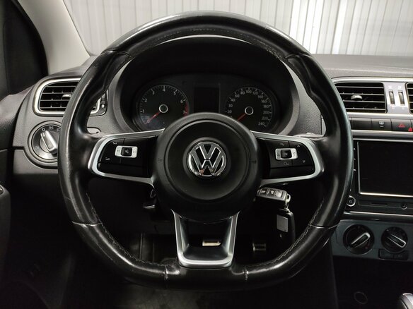 2018 Volkswagen Polo V Рестайлинг, белый - вид 6