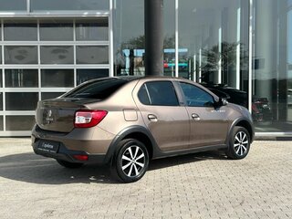 2020 Renault Logan Stepway II Рестайлинг, коричневый, 1430000 рублей, вид 4