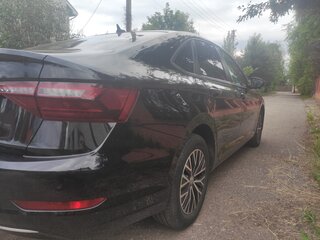 2021 Volkswagen Jetta VII, чёрный, 1830000 рублей, вид 4