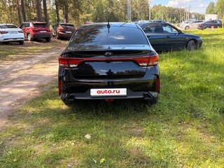 2020 Kia Rio IV Рестайлинг, чёрный, 1700000 рублей, вид 4