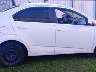 2014 Chevrolet Aveo II, белый, 350000 рублей, вид 5