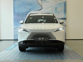 2026 Omoda C7, белый, 3499000 рублей, вид 2