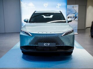 2026 Omoda C7, зелёный, 3400690 рублей, вид 3