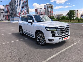 2021 Toyota Land Cruiser 300 Series, белый, 9199999 рублей, вид 2