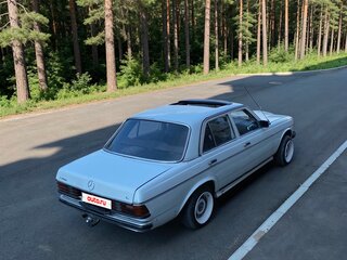 1982 Mercedes-Benz W123 200 4-speed, белый, 300000 рублей, вид 1