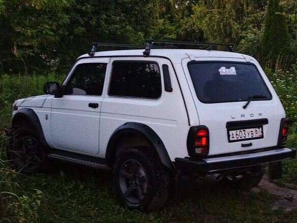 2015 Lada (ВАЗ) 2121 (4x4) I Рестайлинг, белый, 470000 рублей - вид 9