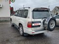 2001 Toyota Land Cruiser Cygnus 100 Series, белый, 1100000 рублей - вид 5