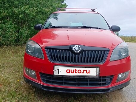 2014 Skoda Roomster I Рестайлинг, красный, 740000 рублей, вид 3