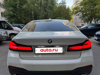 2021 BMW 5 серии 520i VII (G30/G31/G38) Рестайлинг, белый, 4550000 рублей, вид 4