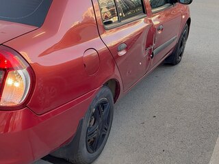 2007 Renault Symbol I Рестайлинг 2, красный, 235000 рублей, вид 4