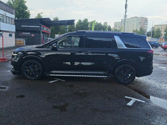 2020 Kia Carnival IV, чёрный, 3700000 рублей - вид 8