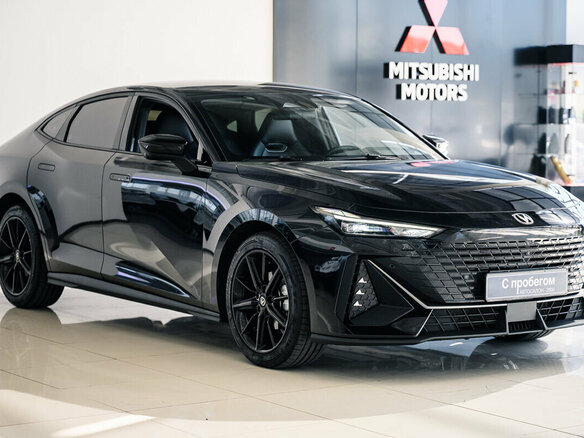 2024 Changan UNI-V I, чёрный, 2319000 рублей - вид 2