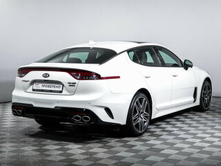 2021 Kia Stinger I Рестайлинг, белый, 3199000 рублей, вид 5