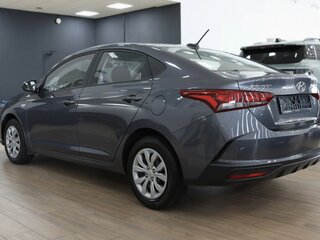 2021 Hyundai Solaris II Рестайлинг, серый, 1720000 рублей, вид 4