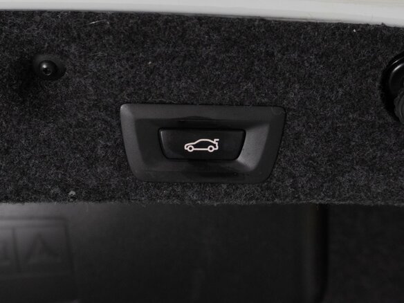 2016 BMW 5 серии 520i VI (F10/F11/F07) Рестайлинг, белый, 2300000 рублей - вид 21