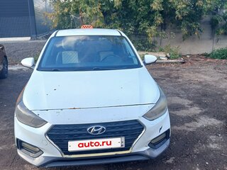 2018 Hyundai Solaris II, белый, 630000 рублей, вид 1