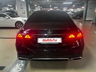 2025 Mercedes-Benz E-Класс 300 VI (W214, S214), чёрный, 9097700 рублей, вид 4