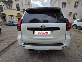 2018 Toyota Land Cruiser Prado 150 Series Рестайлинг 2, белый, 4800000 рублей, вид 3