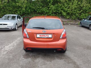 2011 Kia Rio II Рестайлинг, оранжевый, 650000 рублей, вид 3